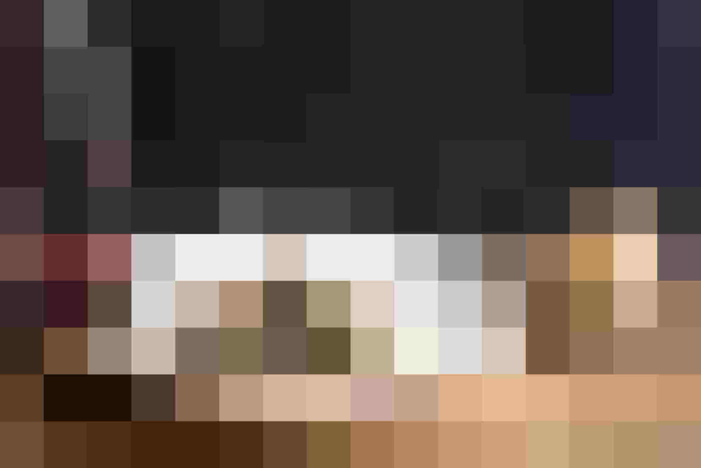 Gourmetgericht mit Kräuter-Lammkarree und Blätterteig im Designhotel DAS.GOLDBERG