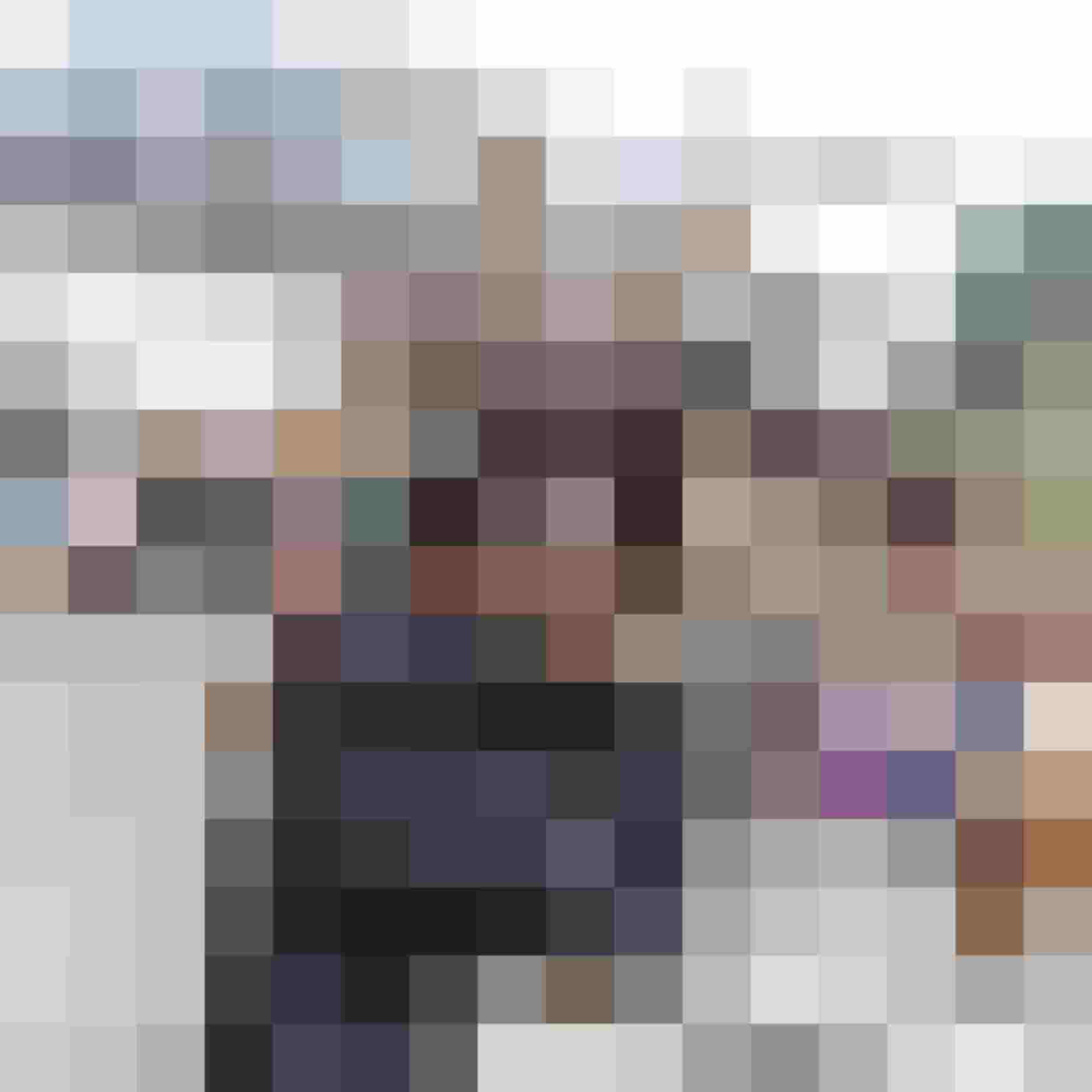 Traditionelle Perchtenfigur mit Hörnern bei Winterfestival in Bad Hofgastein Naturhotel