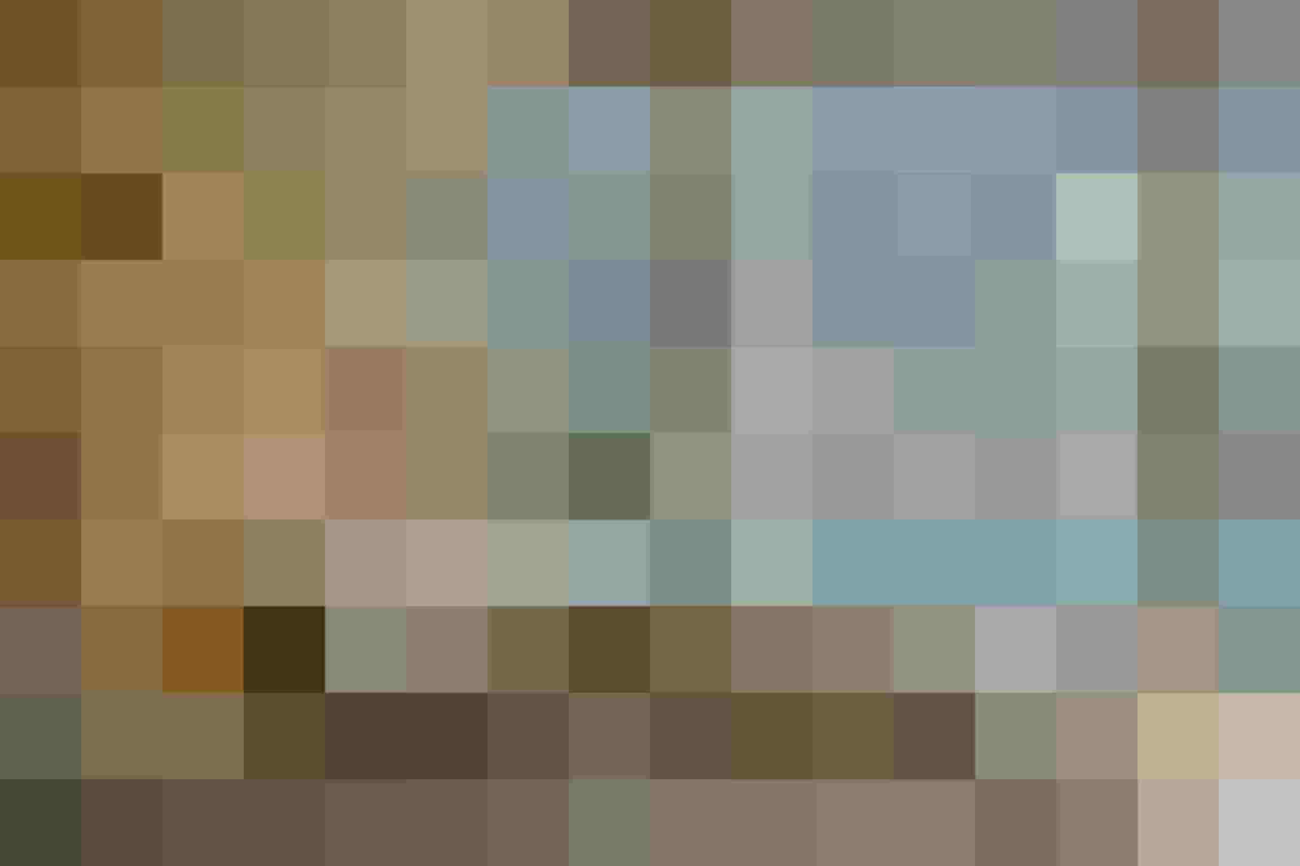 Blick auf das Designhotel DAS.GOLDBERG im Salzburger Land umgeben von beeindruckenden Bergen