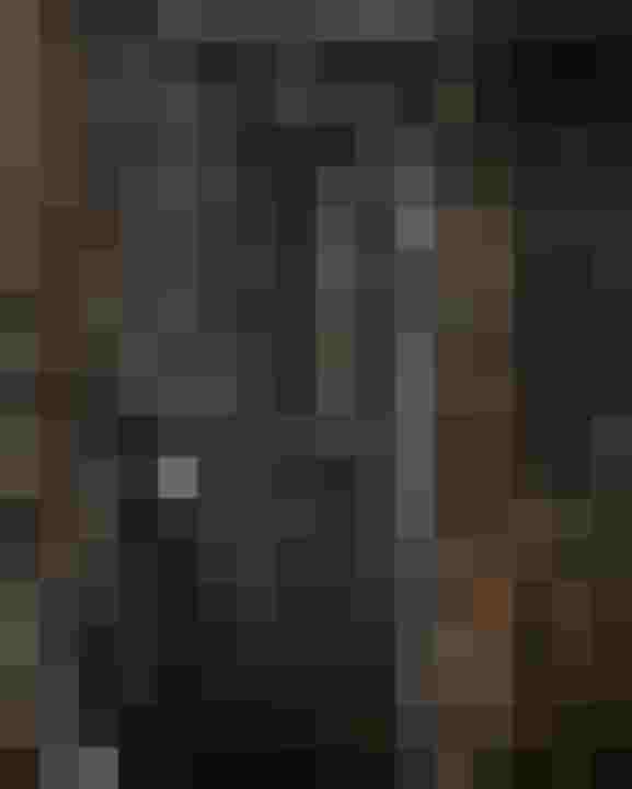 Duschen aus Naturstein im Gold.Stollen Spa